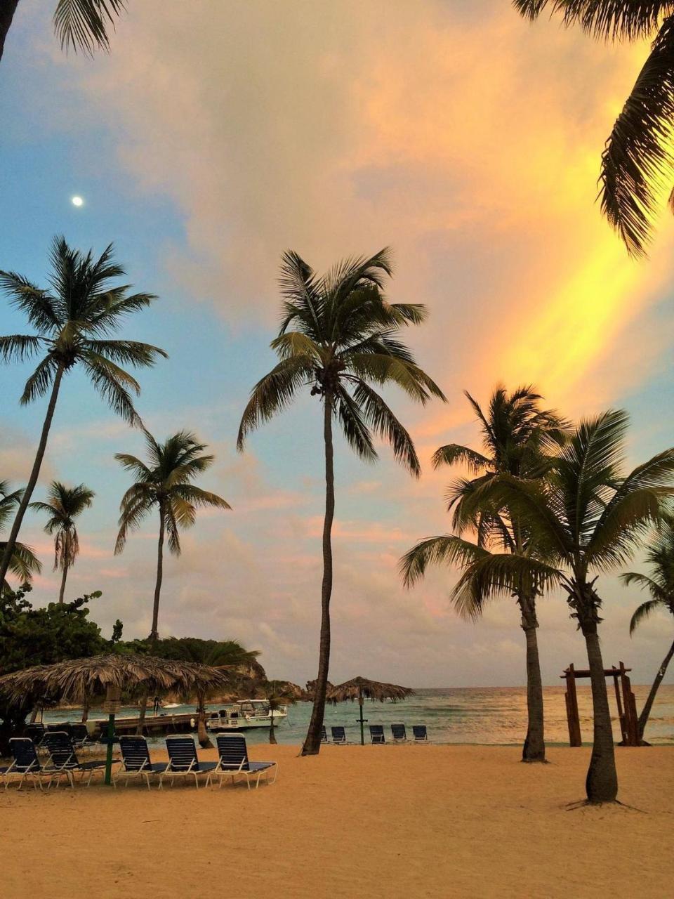 Bolongo Bay Beach Resort Exteriör bild